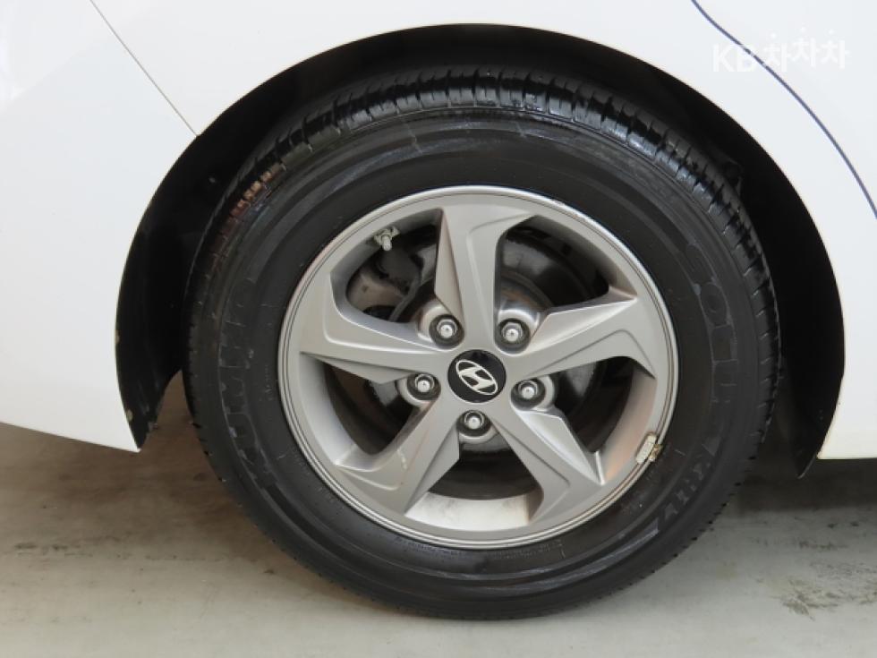Hyundai Avante — miniaturë 20