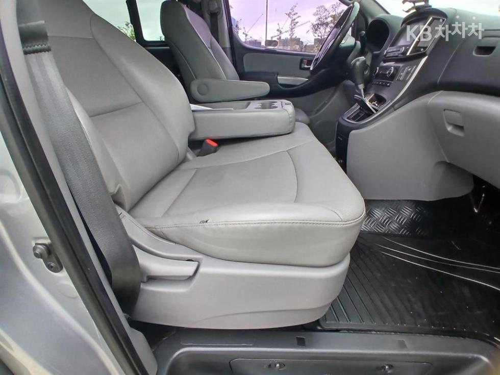 Hyundai Starex — miniaturë 15