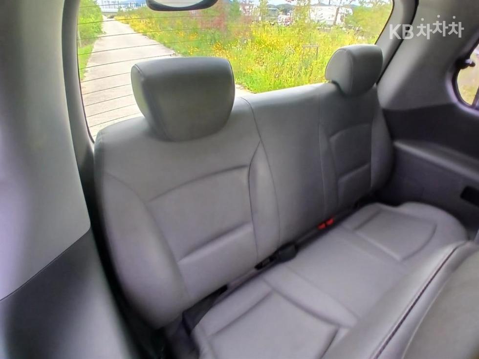 Hyundai Starex — miniaturë 18