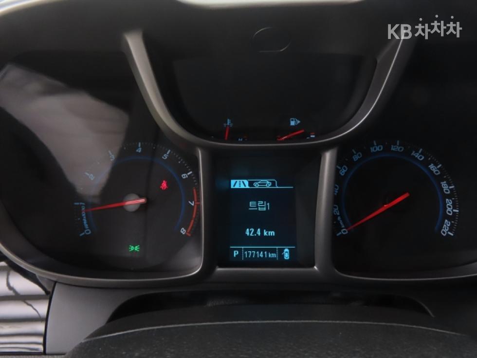 Chevrolet Orlando — miniaturë 9