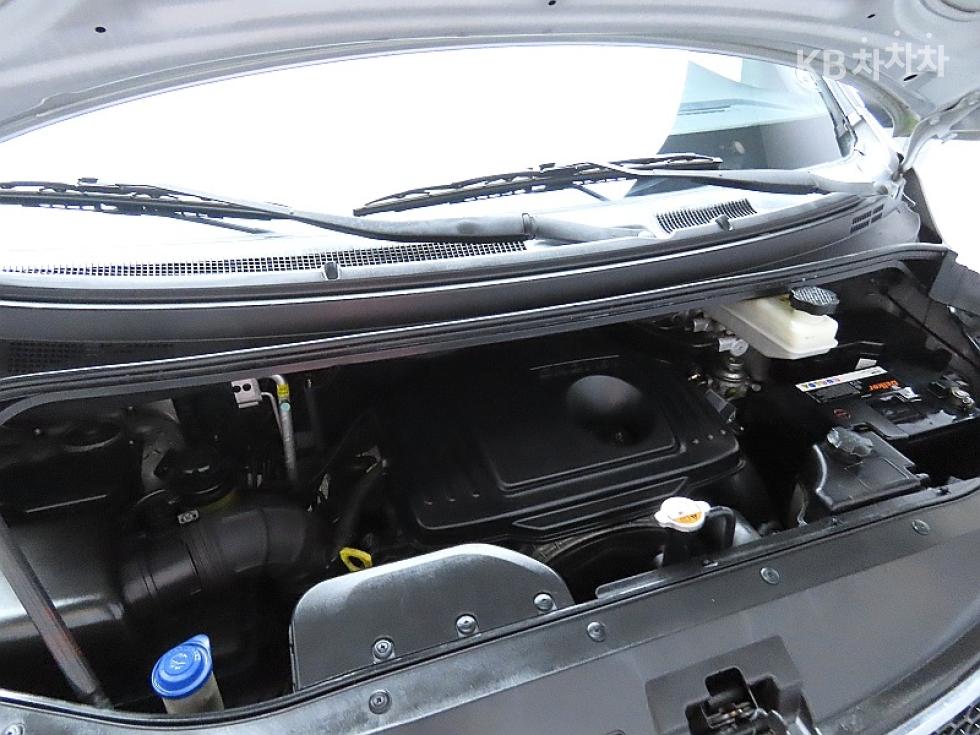 Hyundai Starex — miniaturë 7