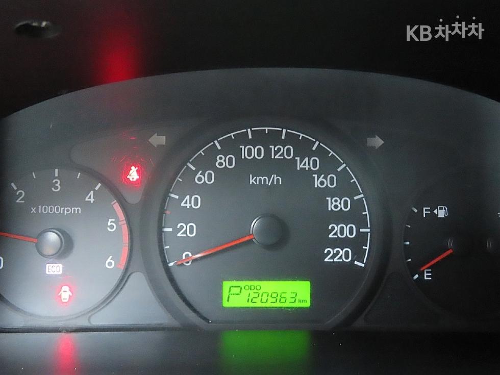 Hyundai Starex — miniaturë 8