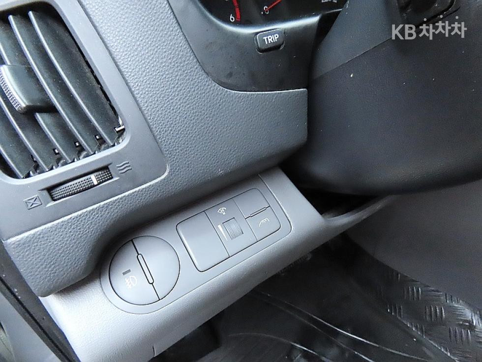 Hyundai Starex — miniaturë 12