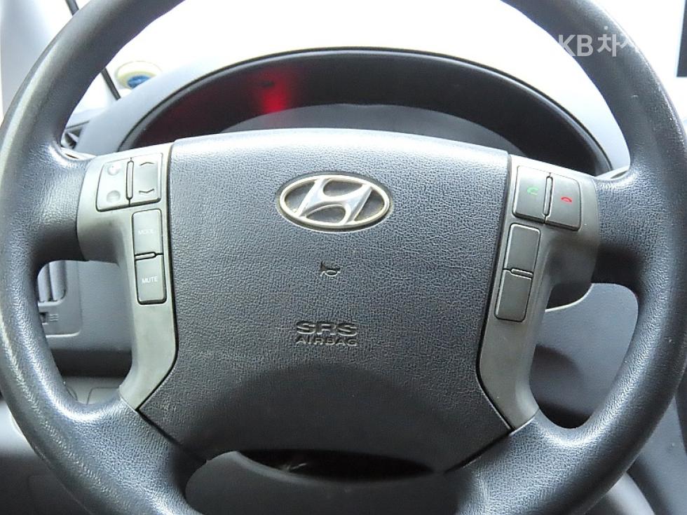 Hyundai Starex — miniaturë 18