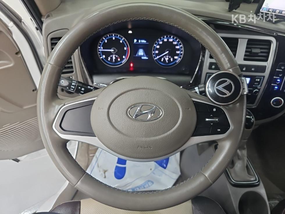 2021 Hyundai 2 photo