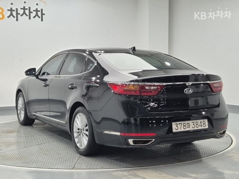 Kia K7 — miniaturë 2