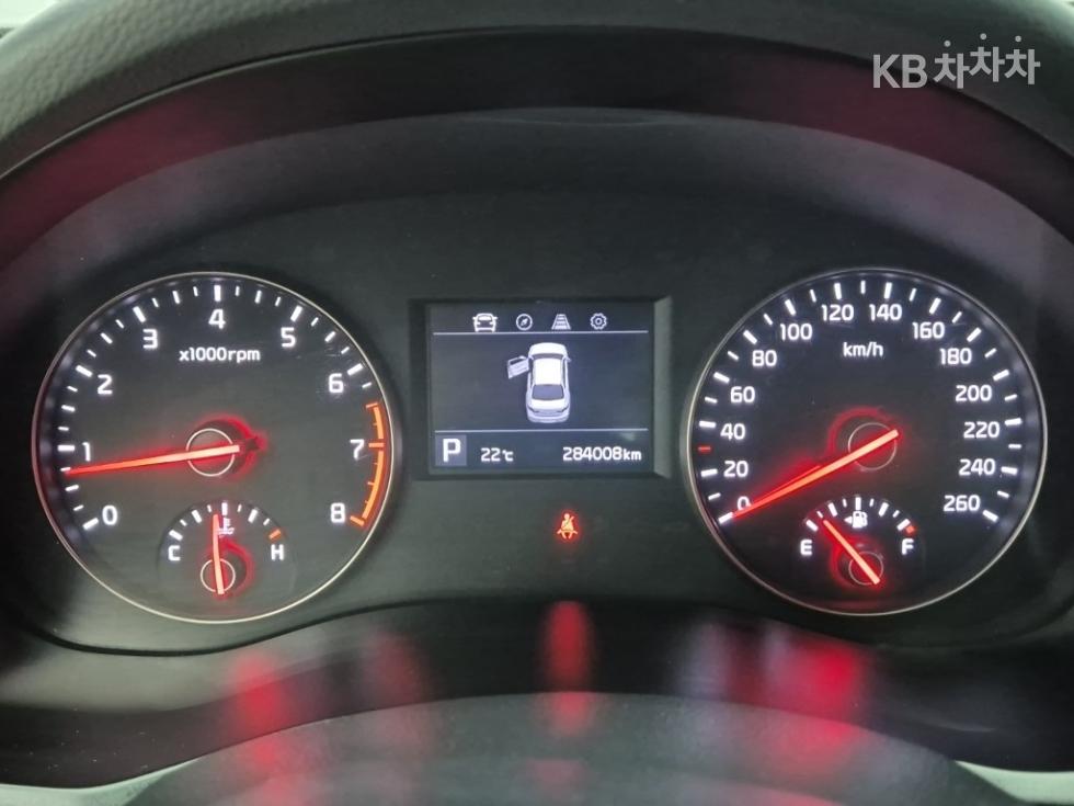 Kia K7 — miniaturë 6