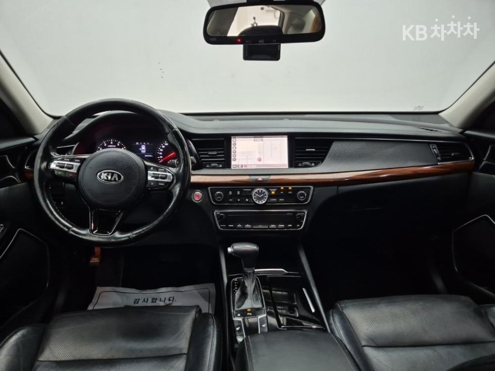 Kia K7 — miniaturë 7
