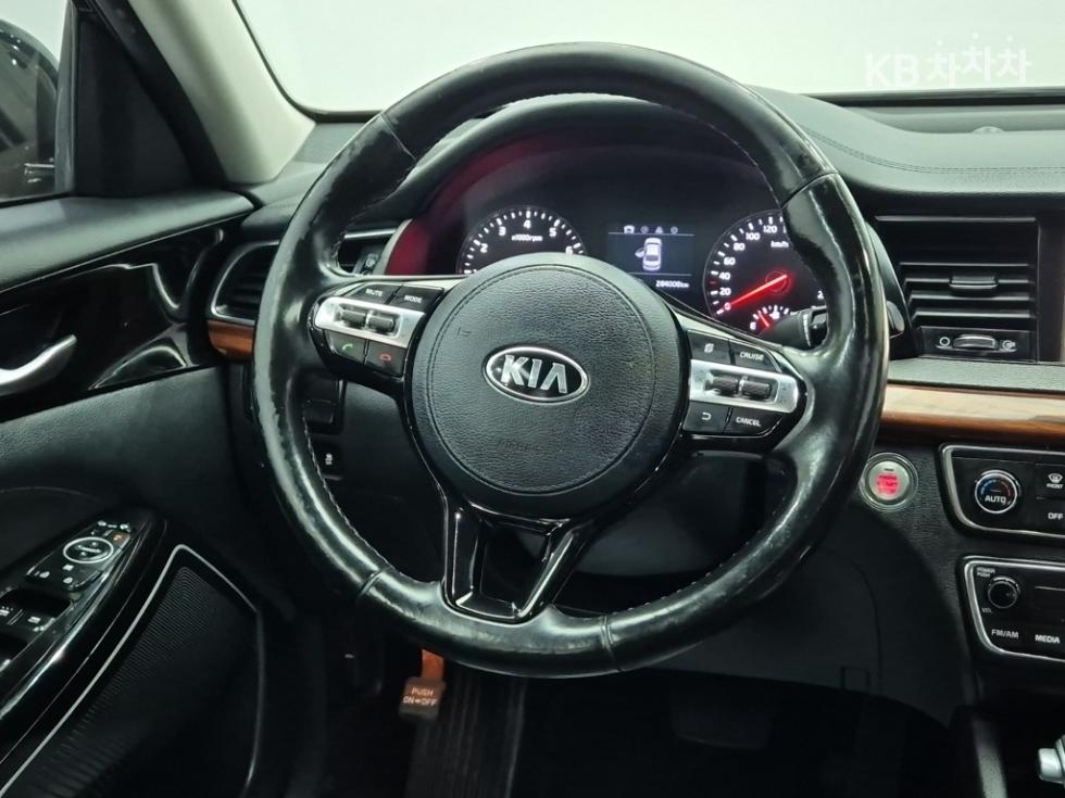 Kia K7 — miniaturë 9