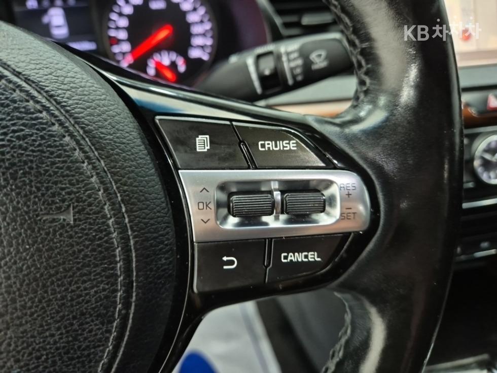 Kia K7 — miniaturë 16