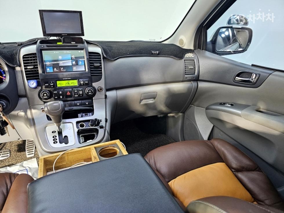 Kia Carnival — miniaturë 10