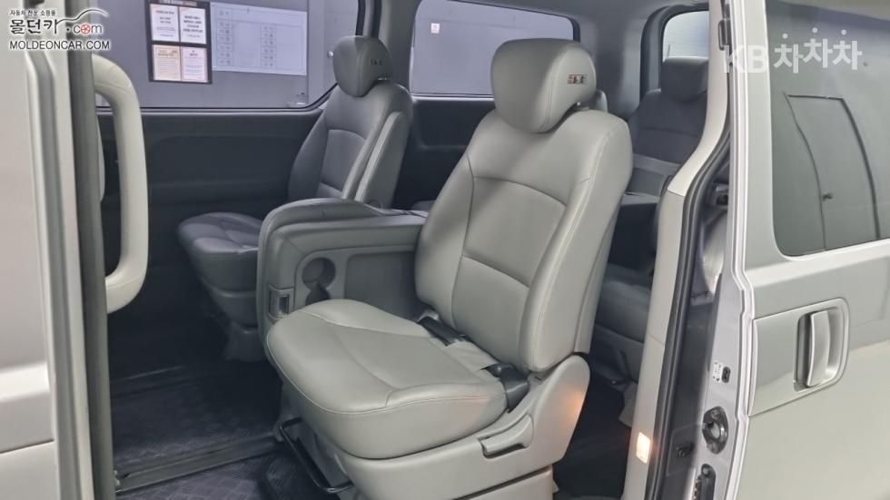 Hyundai Starex — miniaturë 10