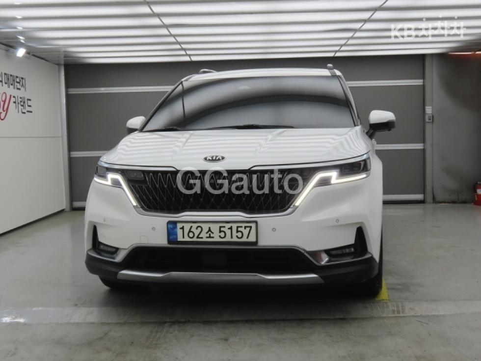 Kia Carnival — miniaturë 2