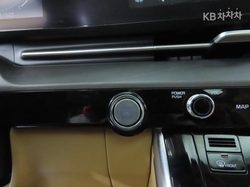 Kia Carnival — miniaturë 13