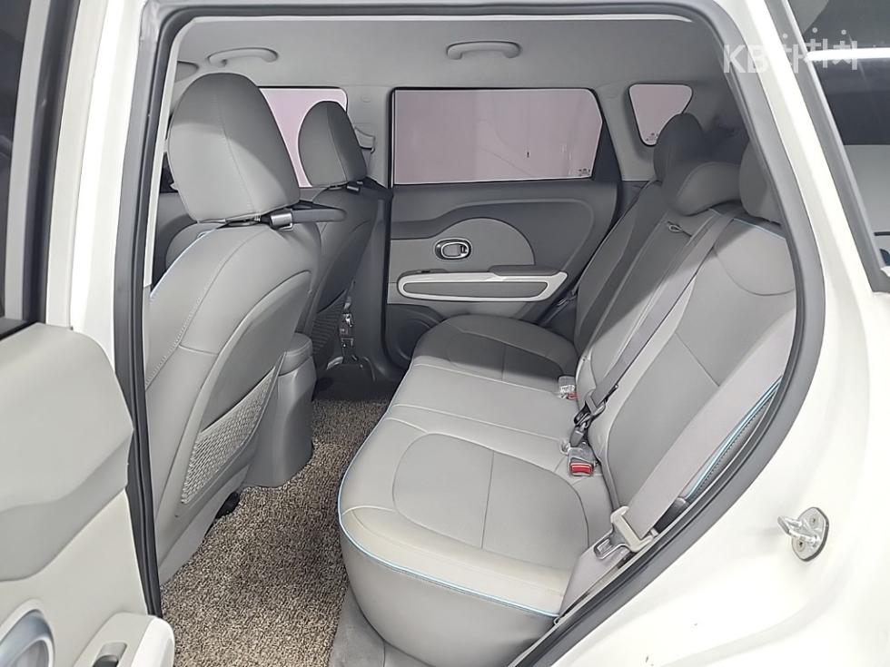 Kia Soul — miniaturë 12