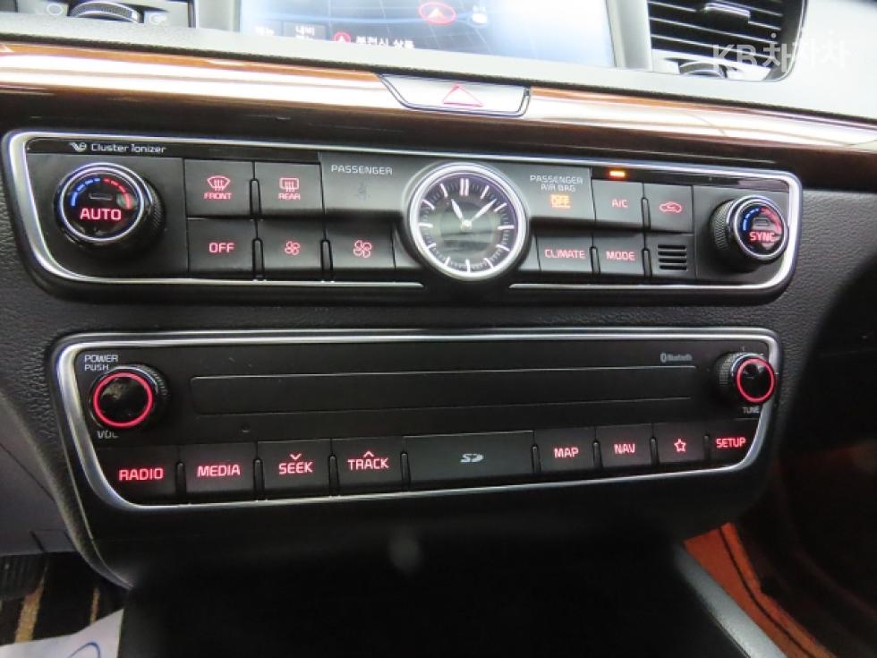 Kia K7 — miniaturë 12