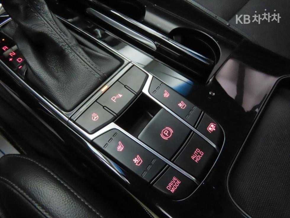 Kia K7 — miniaturë 13