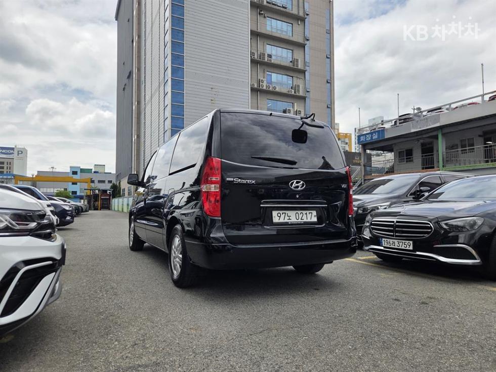 Hyundai Starex — miniaturë 4