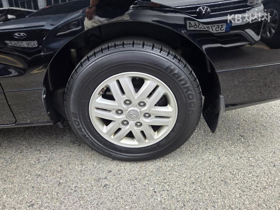Hyundai Starex — miniaturë 8