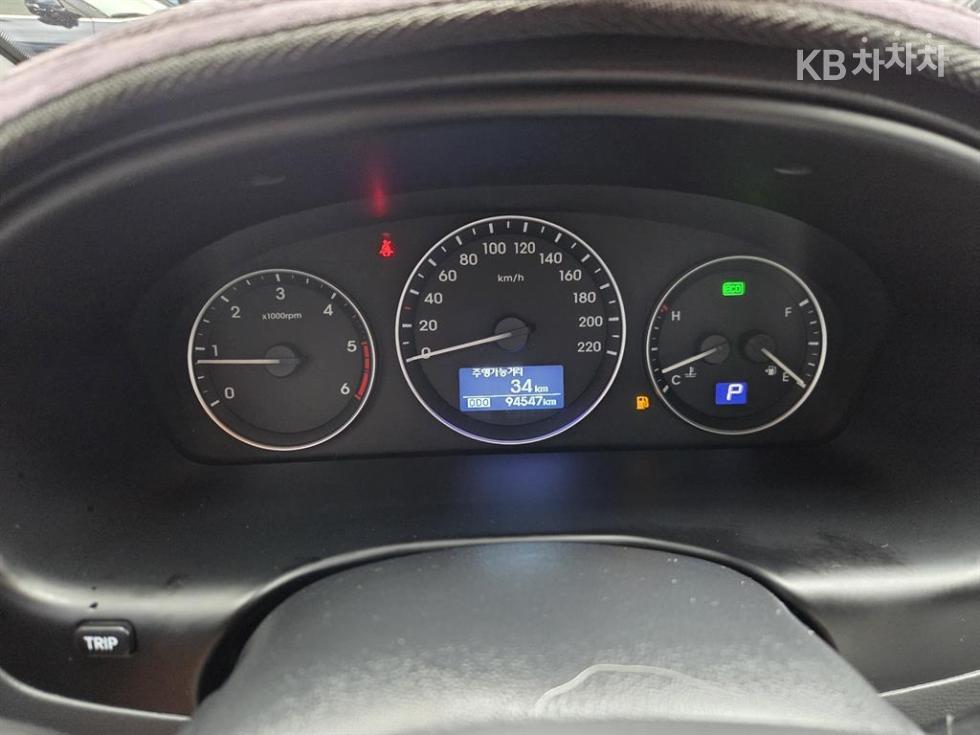 Hyundai Starex — miniaturë 5