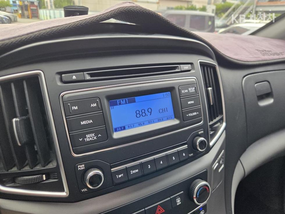 Hyundai Starex — miniaturë 13