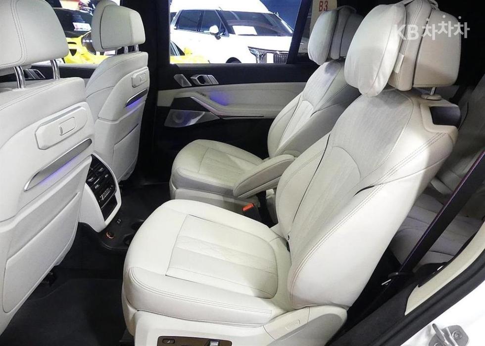 BMW X7 — miniaturë 17