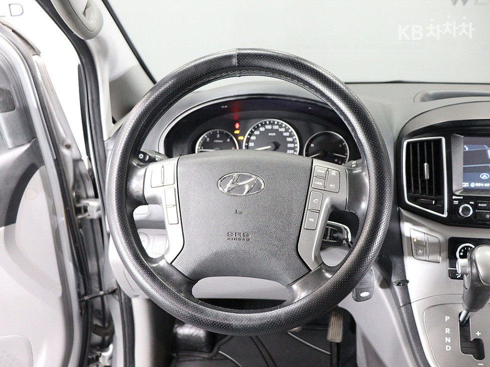 Hyundai Starex — miniaturë 16