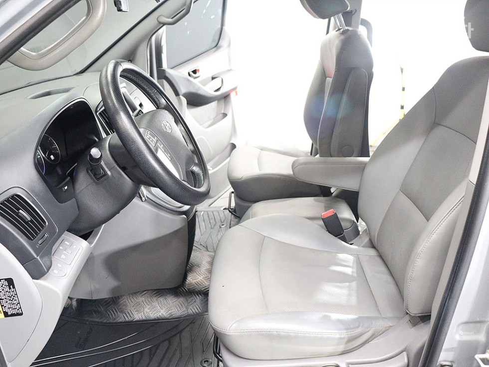 Hyundai Starex — miniaturë 18