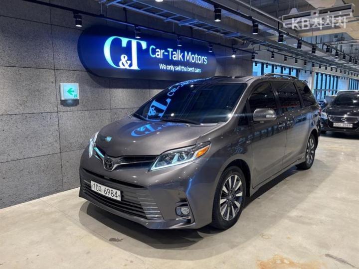 Toyota Sienna 3.5 AWD A/T — foto 1