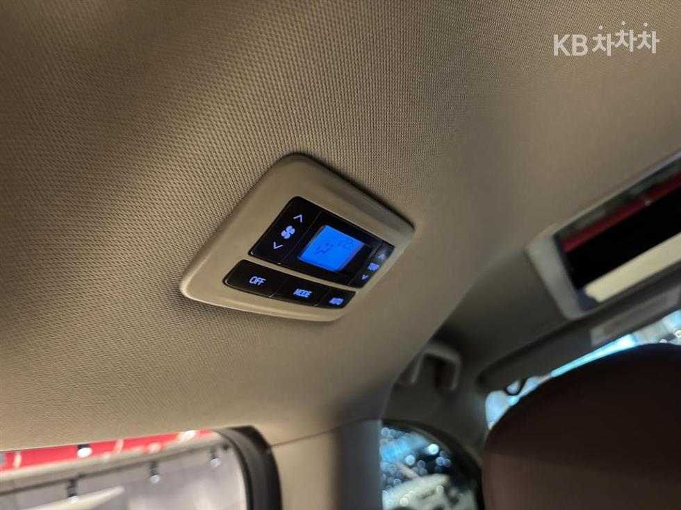 Toyota Sienna — miniaturë 10