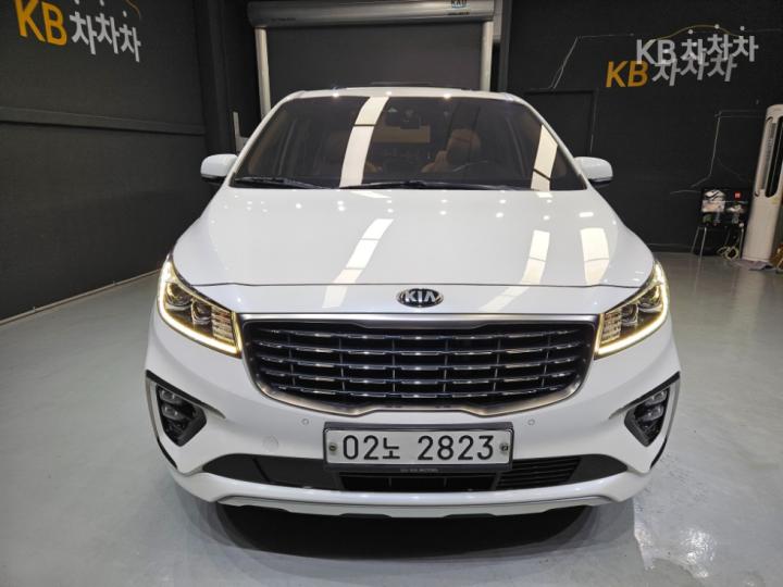 Kia Carnival 9인승 2.2 디젤 — foto 1