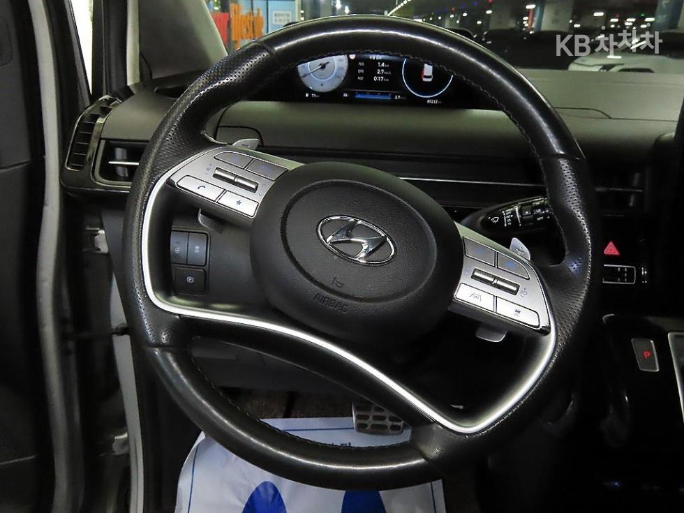 Hyundai Staria — miniaturë 8