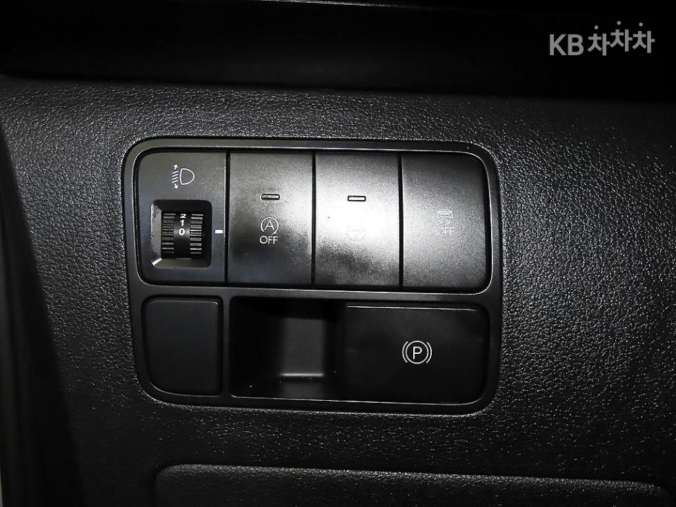 Hyundai Staria — miniaturë 13