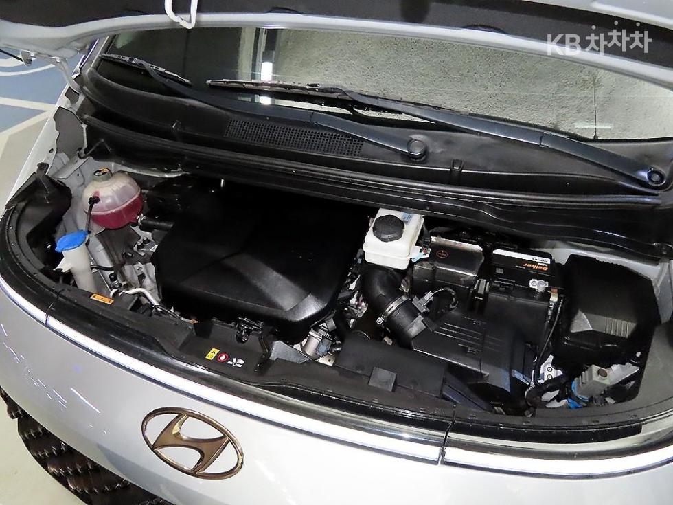 Hyundai Staria — miniaturë 19