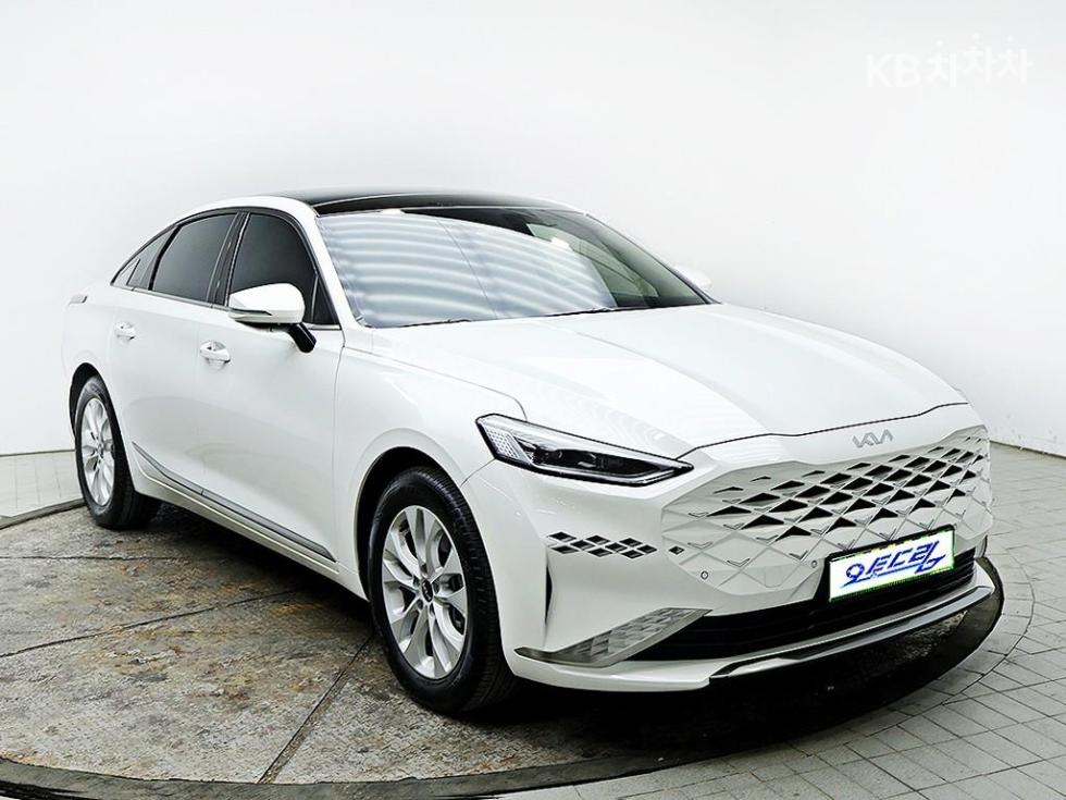 Kia K8 — miniaturë 2