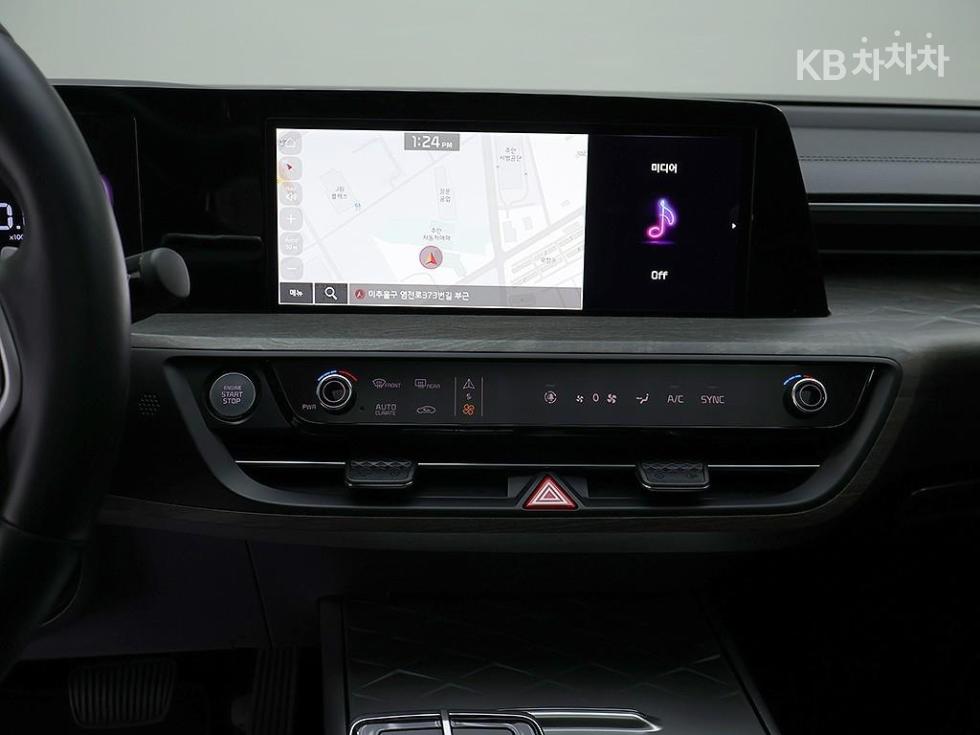 Kia K8 — miniaturë 9