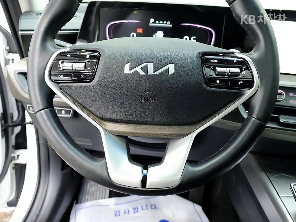 Kia K8 — miniaturë 16