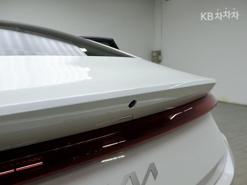 Kia K8 — miniaturë 17