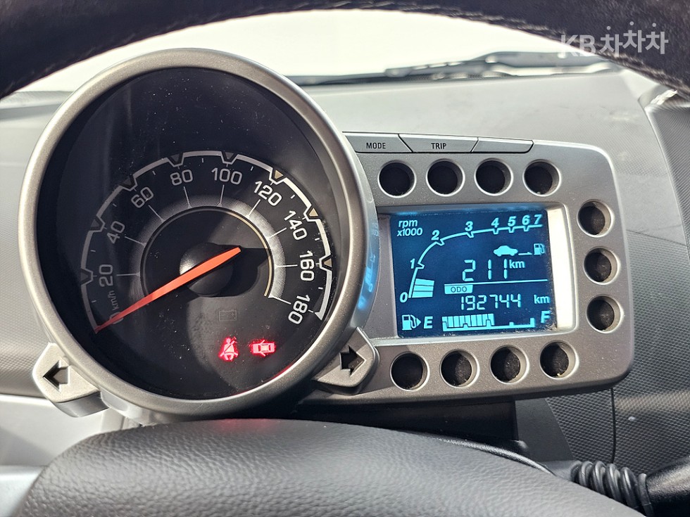 Chevrolet Spark — miniaturë 7