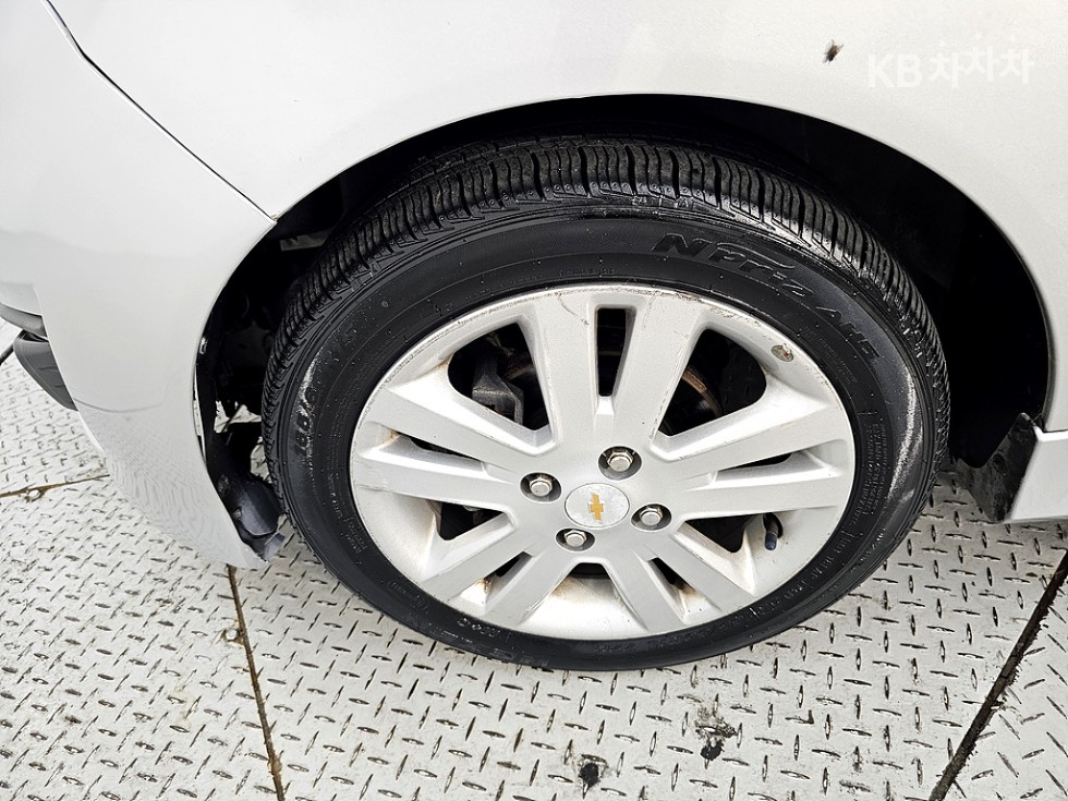 Chevrolet Spark — miniaturë 20