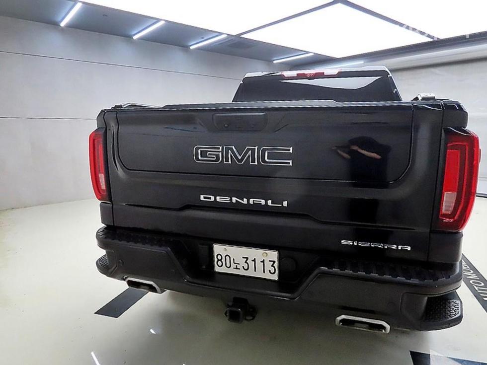2023 GMC GMC photo