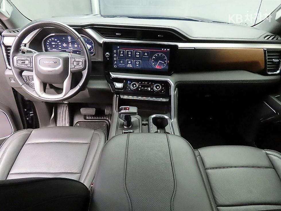 2023 GMC GMC photo