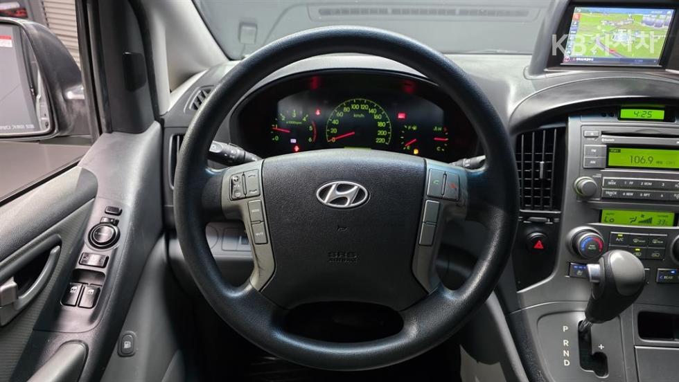 Hyundai Starex — miniaturë 6