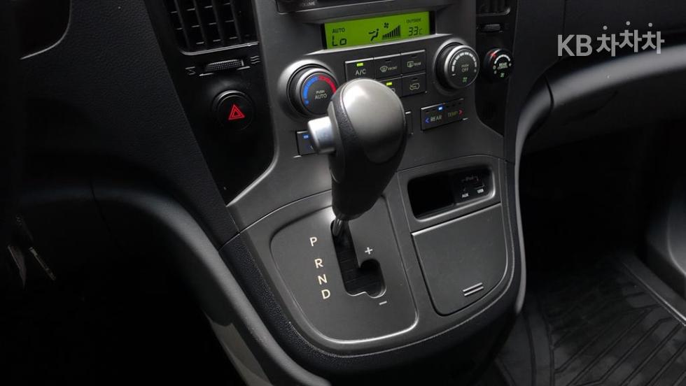 Hyundai Starex — miniaturë 11