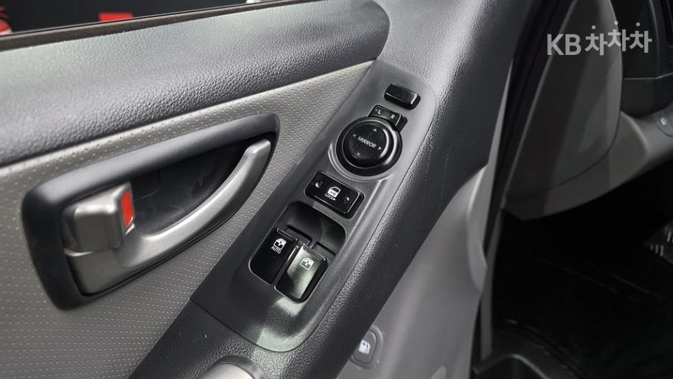 Hyundai Starex — miniaturë 14