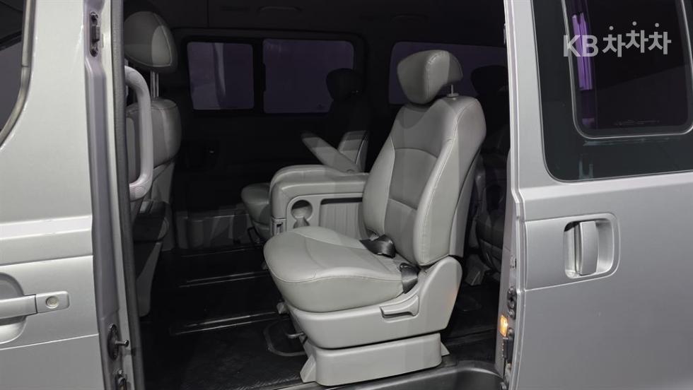 Hyundai Starex — miniaturë 15