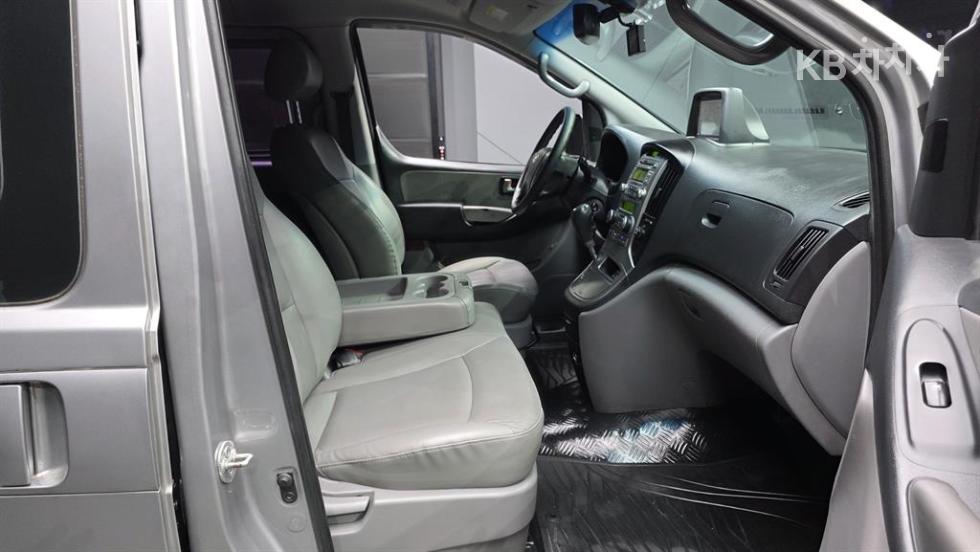 Hyundai Starex — miniaturë 18