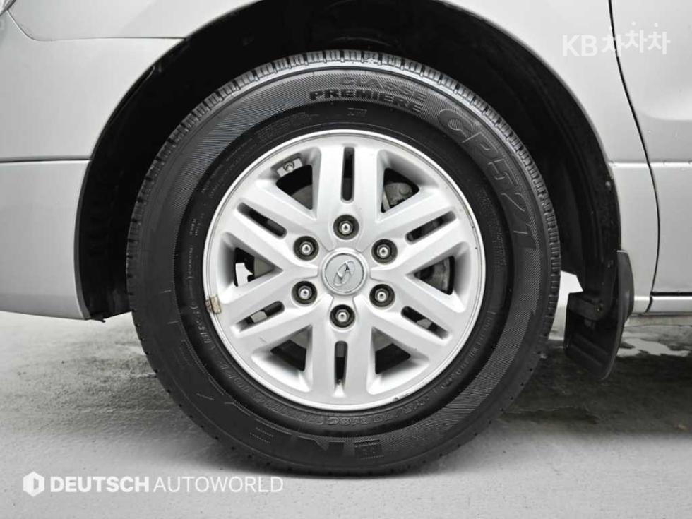 Hyundai Starex — miniaturë 5