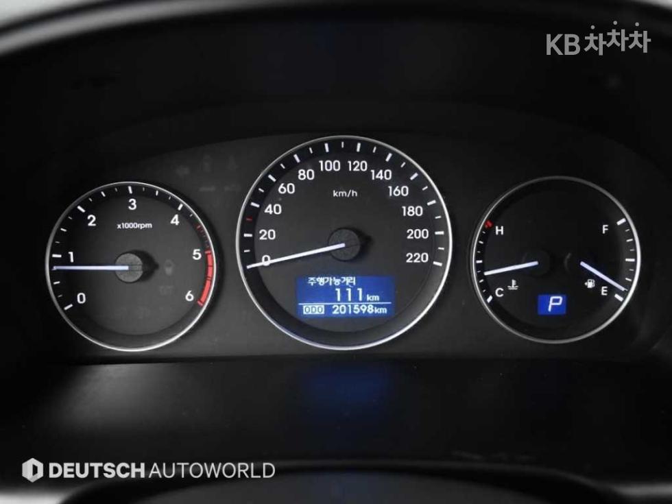 Hyundai Starex — miniaturë 8