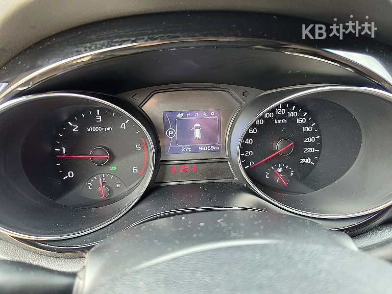 Kia Carnival — miniaturë 8